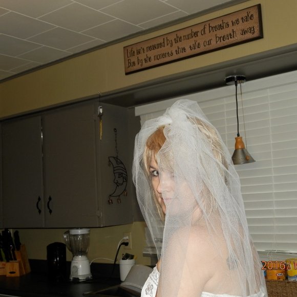 nwt oleg cassi wedding dress and accessories - Picture 11 of 15